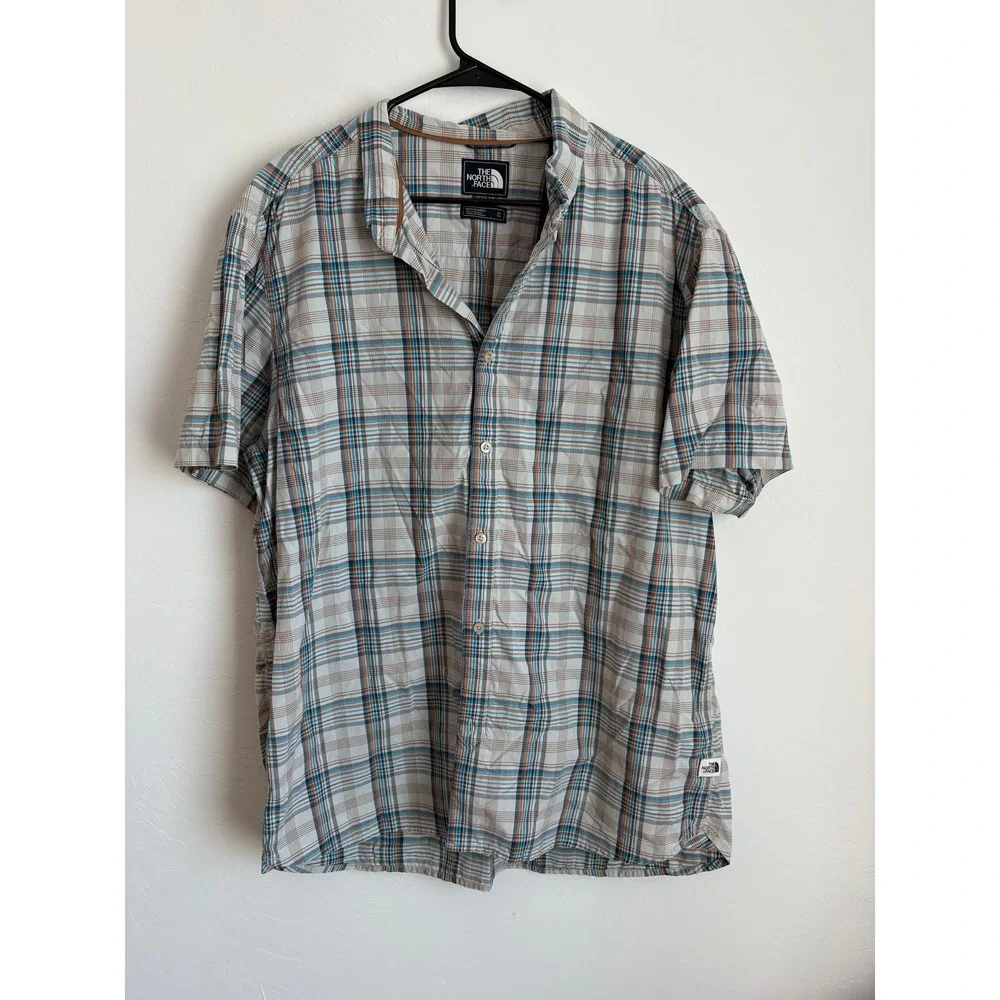 The North Face Plaid Short Sleeve Button Down Shirt Outdoors Hiking Fishing Trek